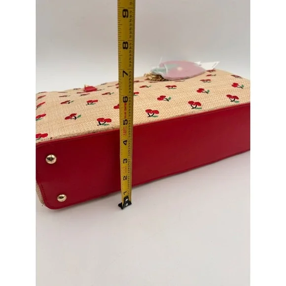Betsey Johnson Cherry Print Straw Tote Bag Red Scalloped Top Chain Straps Charm - Picture 9 of 10
